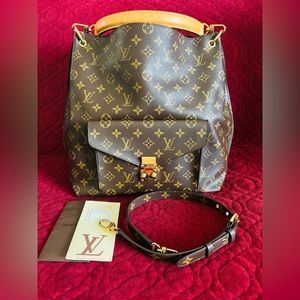 AUTHENTIC Louis Vuitton METIS HOBO 2013 Edition